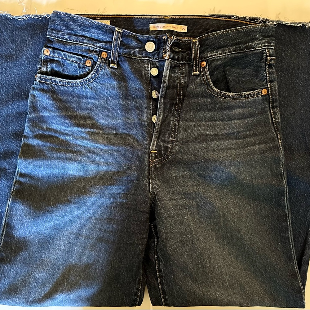 Levis Straight Leg Ribcage Jeans
